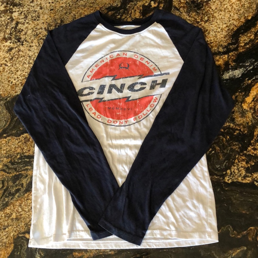 Men’s Medium Cinch long-sleeve